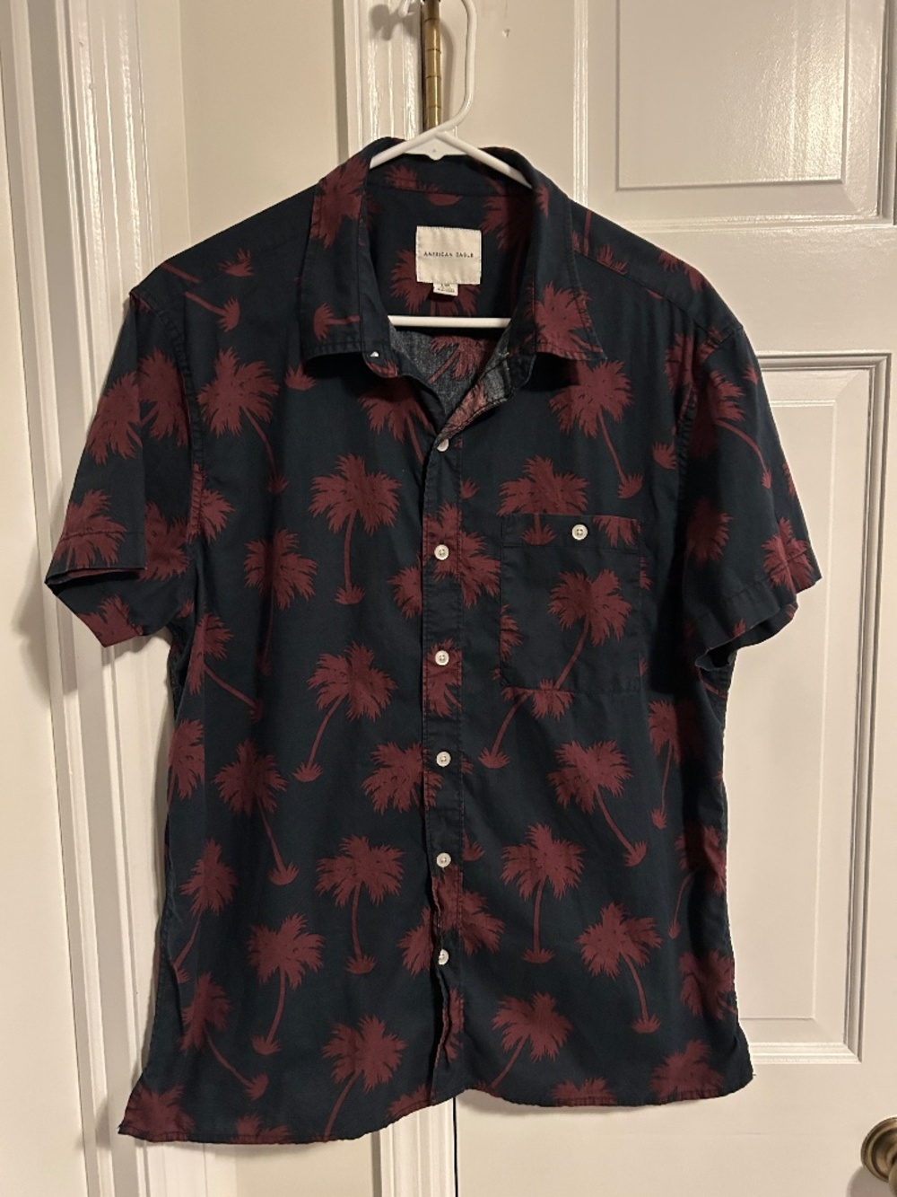 American Eagle Men's Hawaiian Button Up Beach Palm Trees Large Like New